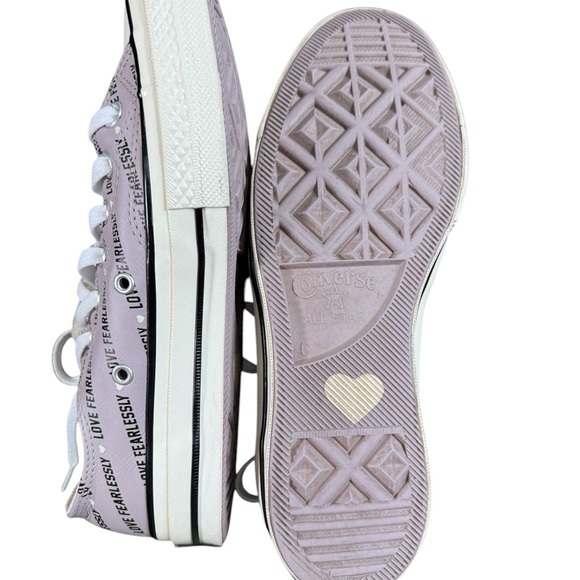 Converse Chuck 70’s  “Love Fearless” Limited Edition Low Top Sneakers. Size 6 - Picture 5 of 9